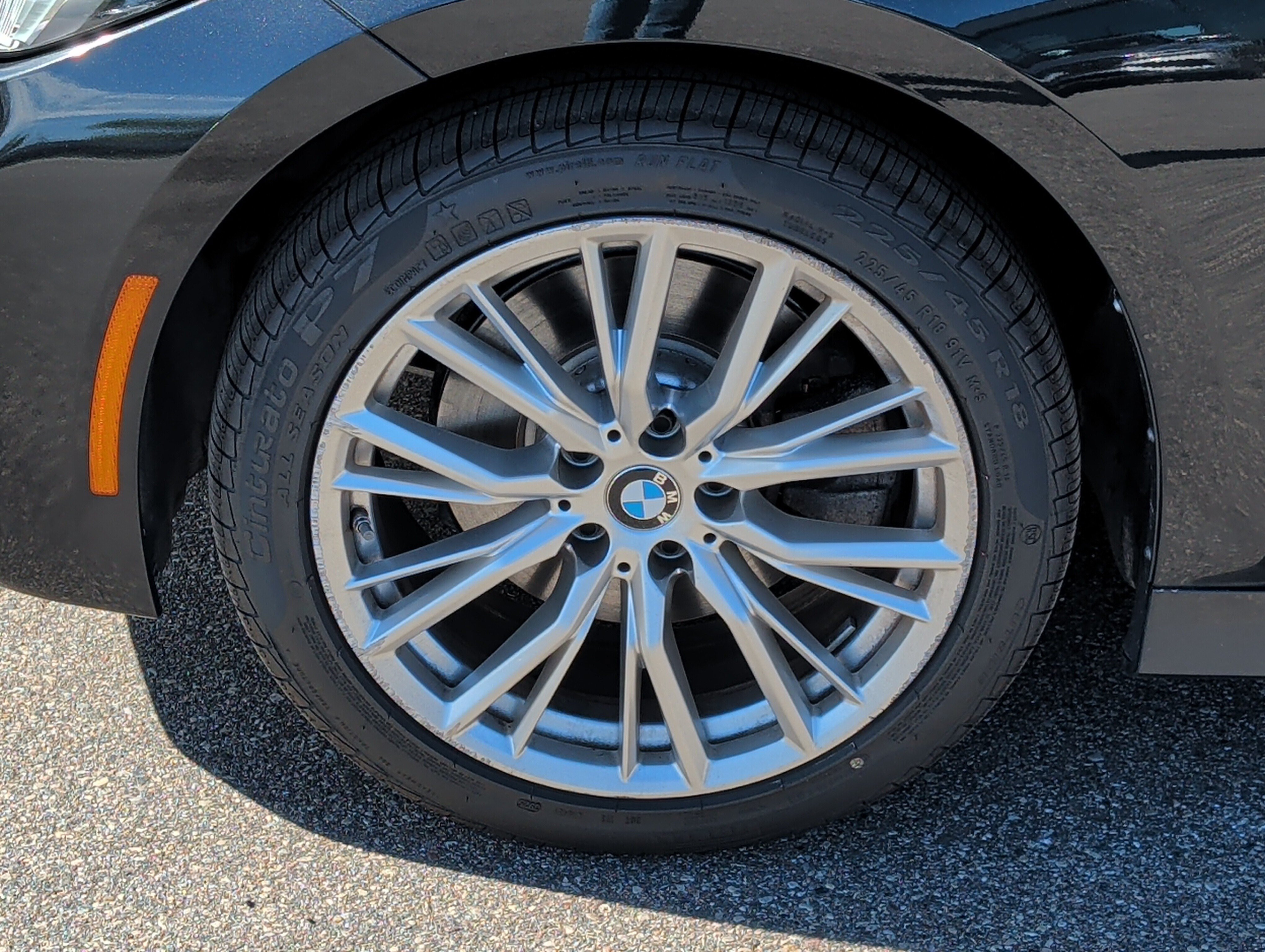 Used 2023 BMW 330i xDrive Sedan w/ Driving Assistance Package AWD/4WD image 15