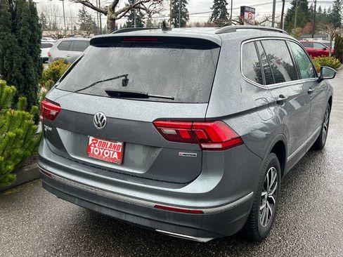 Used 2021 Volkswagen Tiguan SE image 7