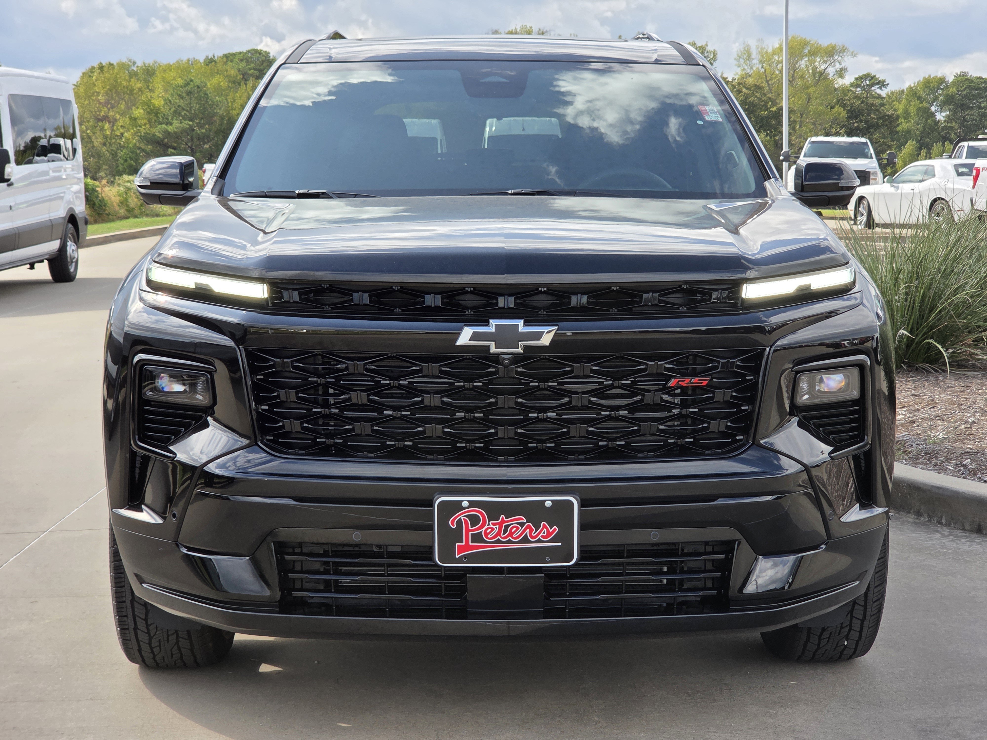 New 2027 Chevrolet Traverse RS FWD image 2