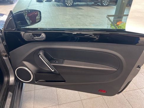 Used 2012 Volkswagen Beetle Turbo image 14