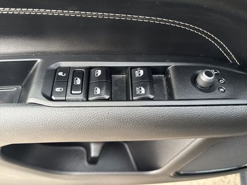 Used 2023 Jeep Compass Altitude w/ Convenience Group AWD/4WD image 15