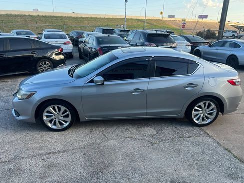 Used 2018 Acura ILX FWD image 8