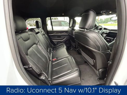 Used 2024 Jeep Grand Cherokee Limited image 21