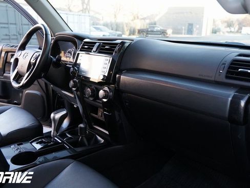 Used 2022 Toyota 4Runner TRD Off-Road Premium w/ Moonroof Package image 45