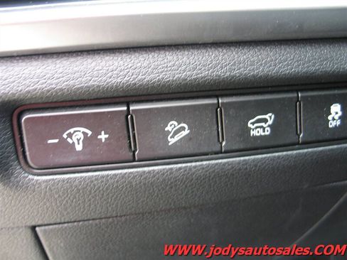 Used 2025 Kia Telluride S AWD/4WD image 9