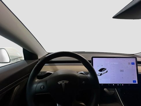 Used 2019 Tesla Model 3 Long Range image 7