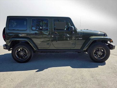 Used 2016 Jeep Wrangler Unlimited Sahara AWD/4WD image 2