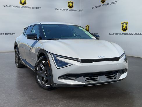 Used 2025 Kia EV6 Light RWD image 3