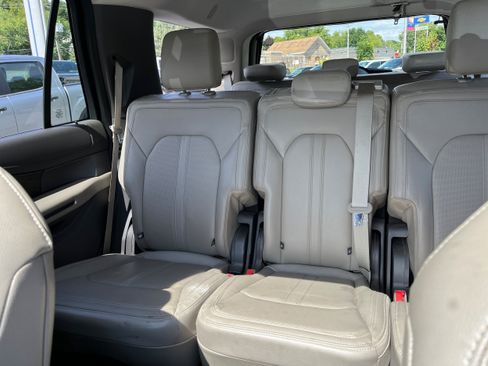 Certified 2019 Ford Expedition Limited w/ Equipment Group 301A AWD/4WD image 23