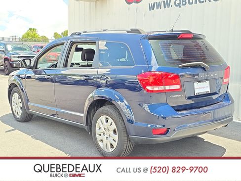 Used 2019 Dodge Journey SE w/ Connectivity Group FWD image 5