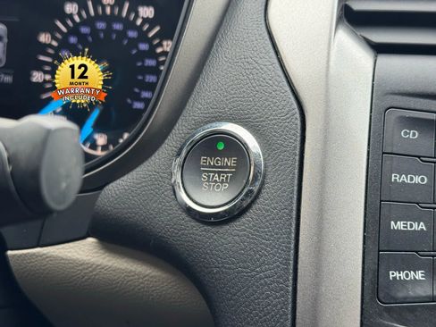 Used 2017 Ford Fusion SE image 27