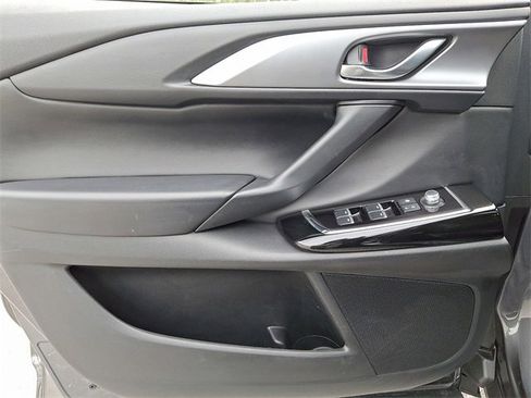 Used 2023 MAZDA CX-9 Touring Plus image 16