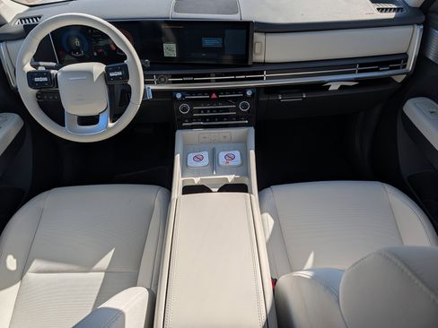 New 2026 Hyundai Santa Fe SE image 9