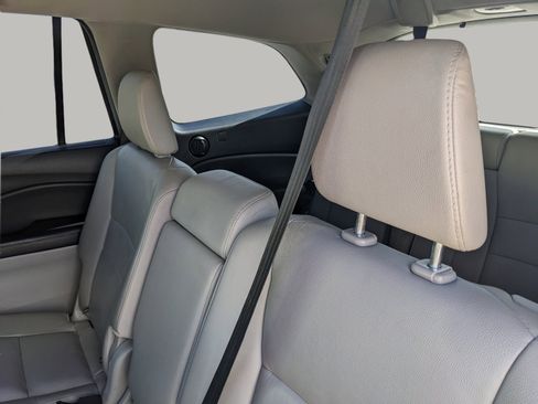 Used 2018 Honda Pilot EX-L image 19
