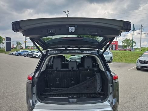 Used 2025 Nissan Pathfinder Platinum AWD/4WD image 5