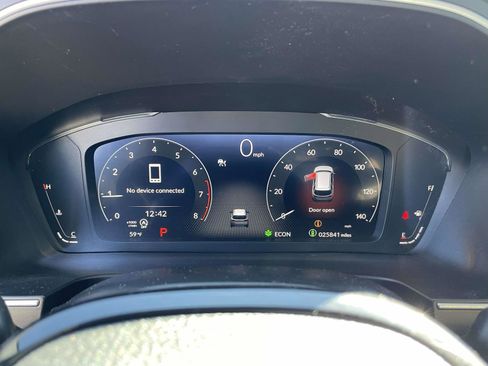 Certified 2025 Honda Pilot Black Edition image 18