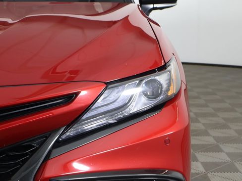 Used 2024 Toyota Camry XSE w/ Navigation Package image 17