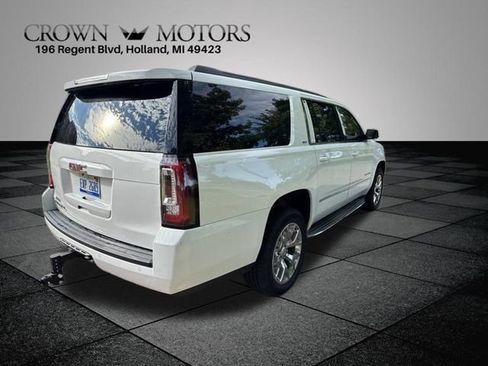 Used 2015 GMC Yukon XL SLT w/ Open Road Package AWD/4WD image 7