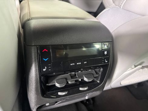Used 2021 Jeep Grand Cherokee L Overland AWD/4WD image 28