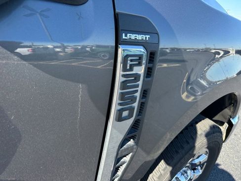 Certified 2024 Ford F250 Lariat w/ Chrome Package image 27