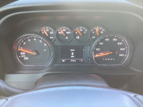 Used 2025 Chevrolet Silverado 1500 Custom image 21