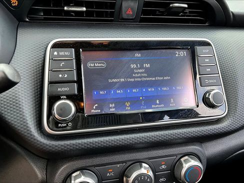 Used 2025 Nissan Kicks Play S image 29