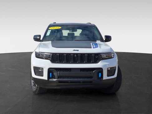 Used 2023 Jeep Grand Cherokee Trailhawk w/ Advanced Protech Group II image 2
