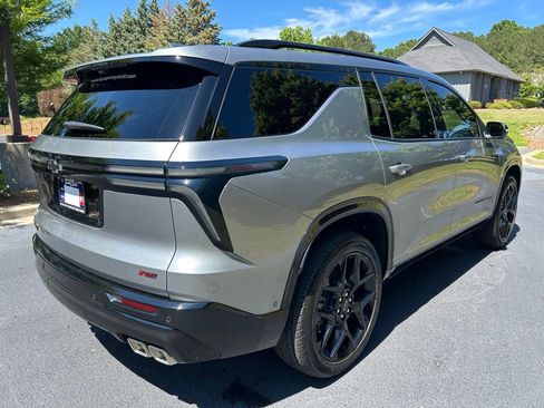 Used 2026 Chevrolet Traverse RS FWD image 27