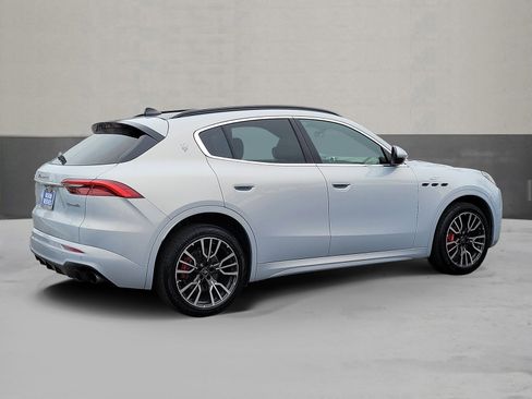 Used 2023 Maserati Grecale GT AWD/4WD image 2