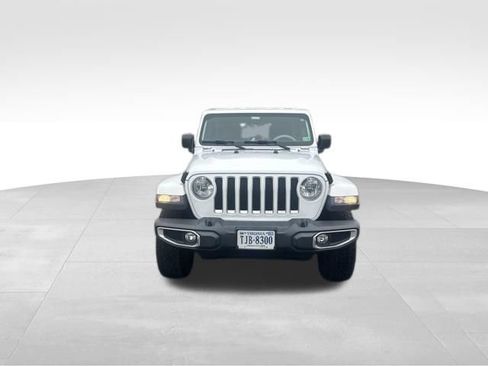 Used 2018 Jeep Wrangler Unlimited Sahara AWD/4WD image 4