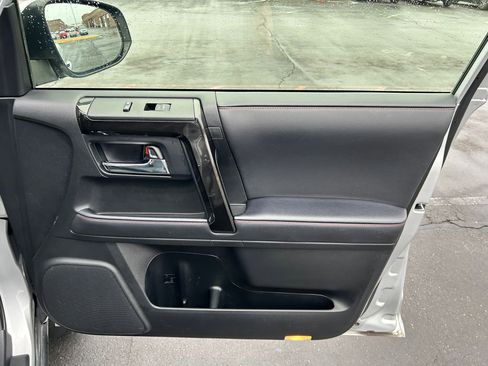 Used 2023 Toyota 4Runner TRD Off-Road Premium w/ Off Road Premium Plus Package image 27