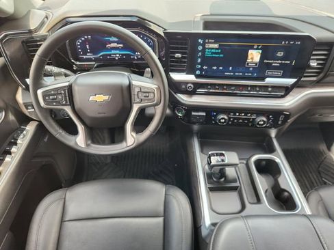 Used 2024 Chevrolet Silverado 1500 LTZ AWD/4WD image 27