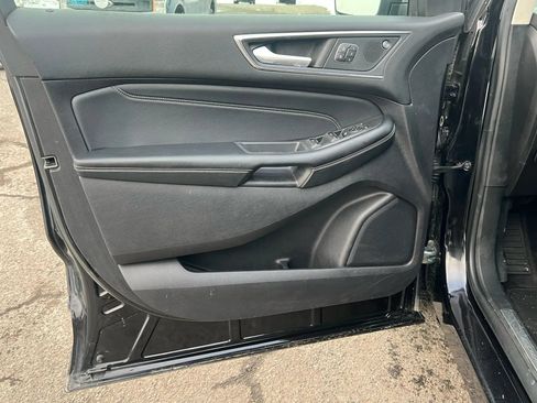 Used 2022 Ford Edge Titanium AWD/4WD image 23