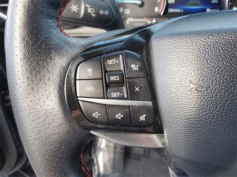 Certified 2023 Ford Explorer ST-Line w/ Class IV Trailer Tow Package image 5