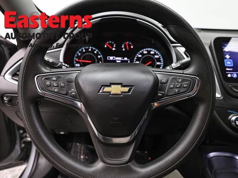 Used 2023 Chevrolet Malibu LT FWD image 10