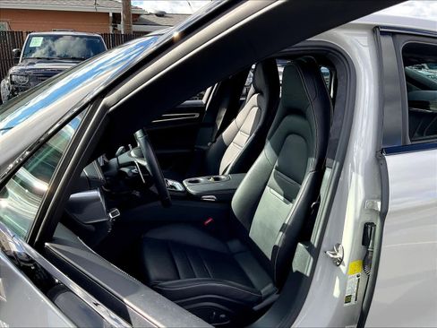 Used 2022 Porsche Panamera Turbo S image 26