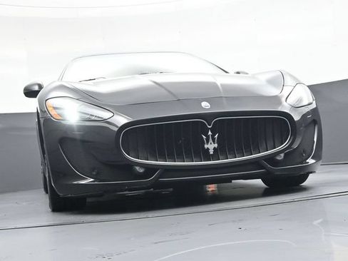 Used 2013 Maserati GranTurismo Sport RWD image 41