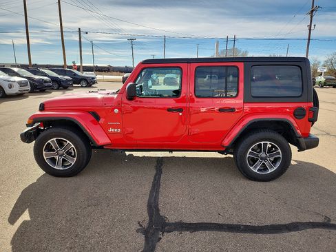 Used 2023 Jeep Wrangler Unlimited Sahara image 2