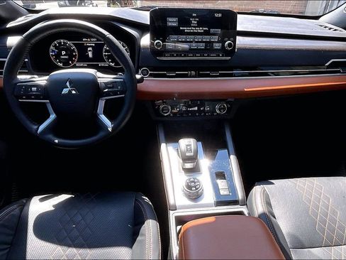 Used 2022 Mitsubishi Outlander SEL AWD/4WD image 14
