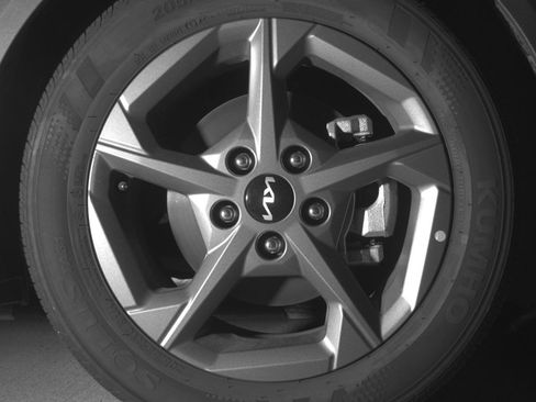 Used 2025 Kia K4 FWD image 13