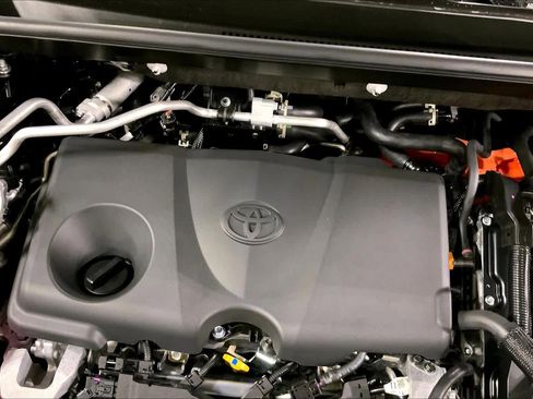 New 2025 Toyota RAV4 SE image 17