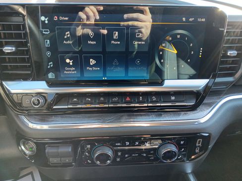 Used 2023 Chevrolet Silverado 1500 LTZ image 17