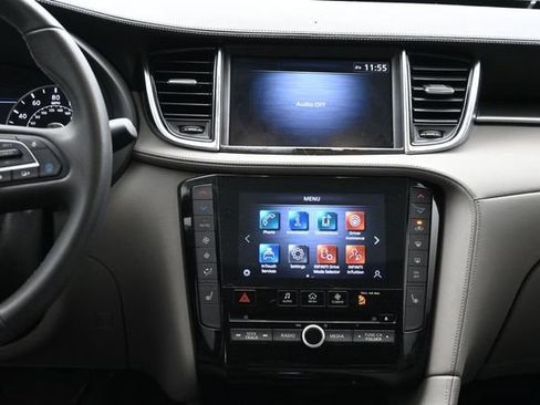Used 2023 INFINITI QX50 Luxe w/ Accent Package FWD image 10
