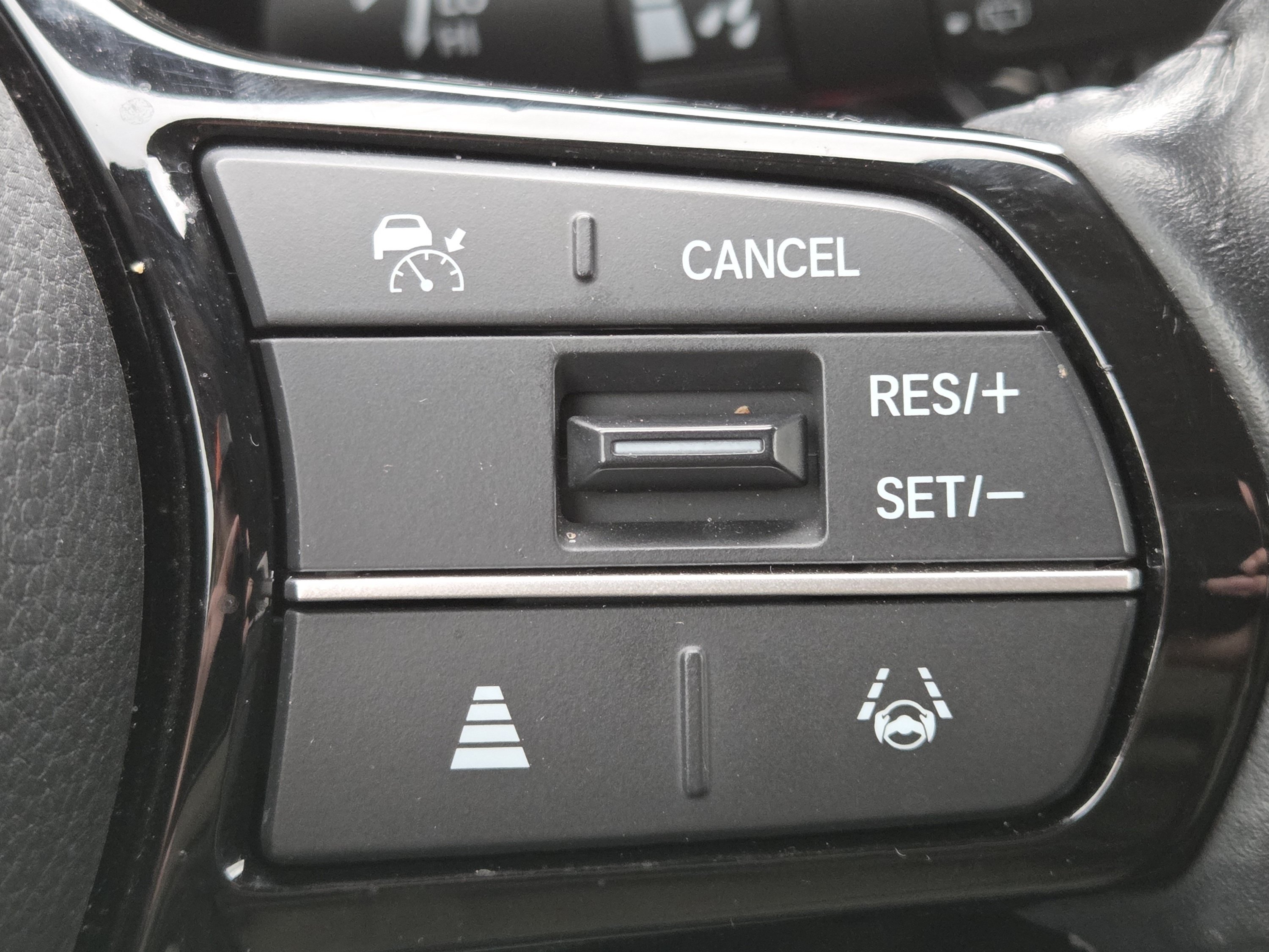 Used 2025 Honda CR-V EX-L image 13