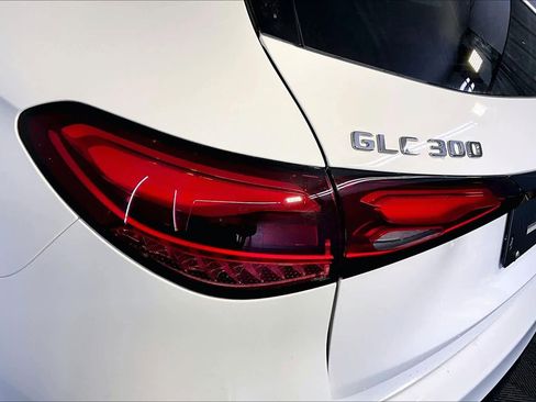 New 2026 Mercedes-Benz GLC 300 4MATIC image 5