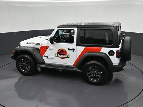 Used 2025 Jeep Wrangler Sport AWD/4WD image 25