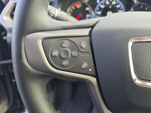 Used 2023 GMC Acadia AT4 image 24