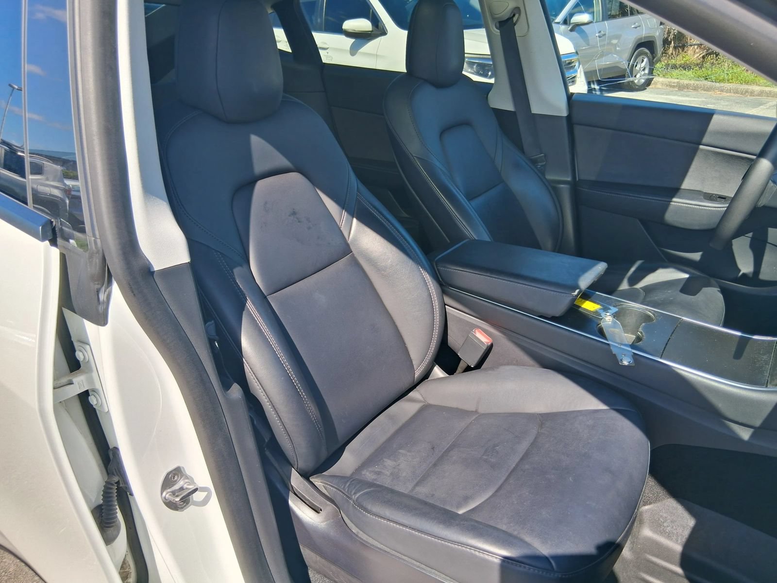 Used 2021 Tesla Model Y Long Range AWD/4WD image 17