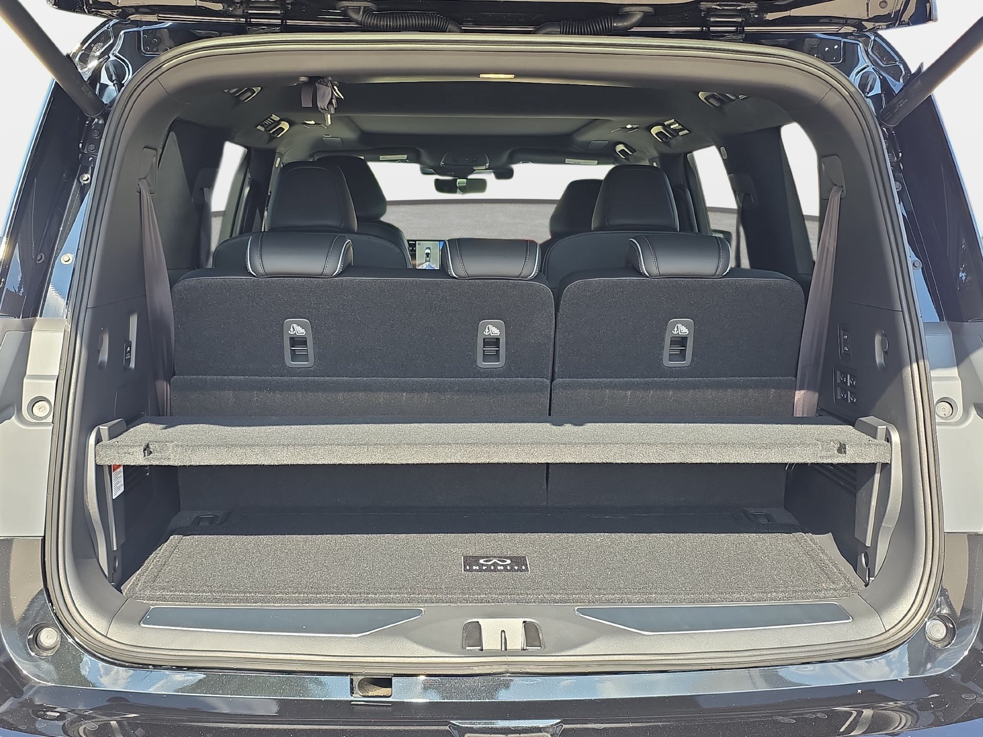 New 2027 INFINITI QX80 Autograph w/ Premium Cargo Package AWD/4WD image 12