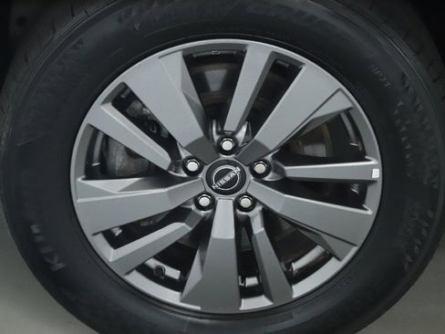 Used 2025 Nissan Pathfinder SV FWD image 39